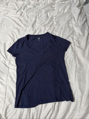 GAP Women's Dark Navy V-Neck Short Sleeve Tee